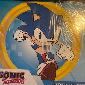 NEW SONIC THE HEDGEHOG BOX 12  pair of Men's Sock size 10-13, Shoe size 8-12